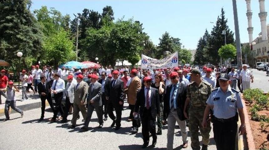 Nizip&rsquo;te 3. Geleneksel K&uuml;lt&uuml;r, Spor Ve Bahar Şenliği Başladı