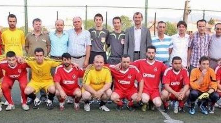 S&uuml;t Birliği Halı Saha Futbol Turnuvası Başladı