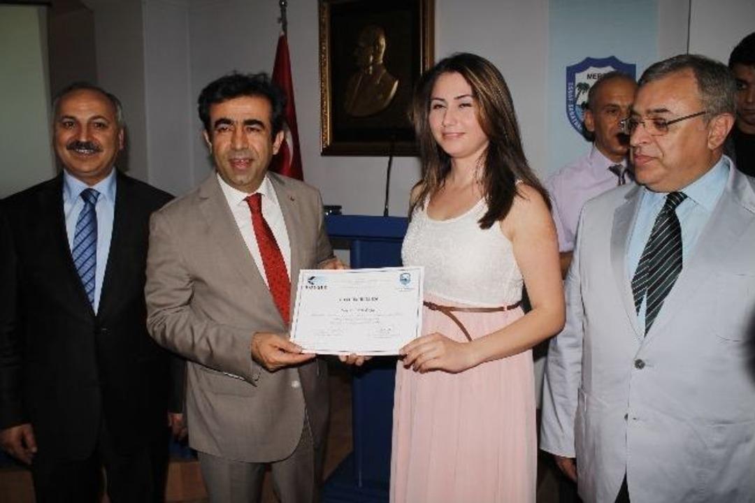 Vali G&uuml;zeloğlu Gen&ccedil; Girişimcilere Sertifikalarını Verdi