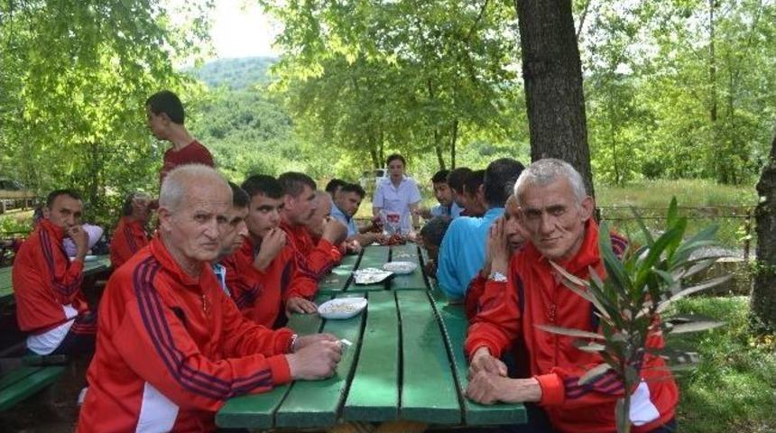 Bakım Merkezinden Engellilere Y&ouml;nelik Bahar Pikniği