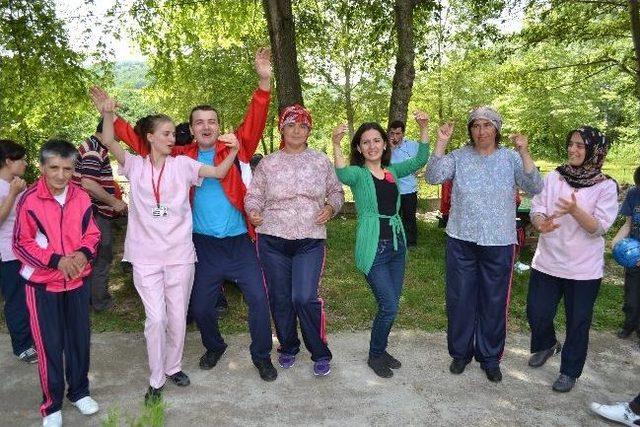 Bakım Merkezinden Engellilere Yönelik Bahar Pikniği