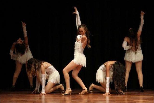 Paü Dans Festivaline Ev Sahipliği Yaptı 1