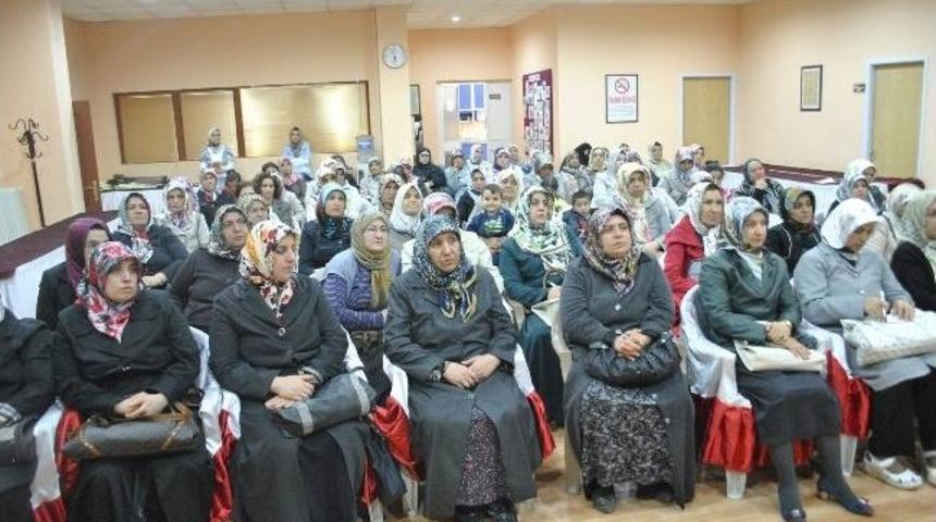 &ldquo;&uuml;&ccedil; Ayların Fazileti&rdquo; Konulu Konferans