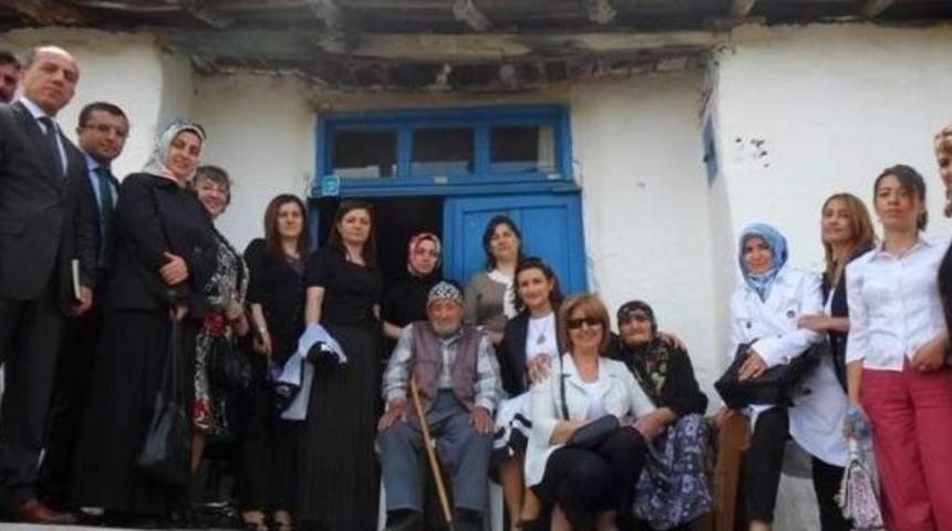 Protokol Eşlerinden &lsquo;g&ouml;n&uuml;l El&ccedil;ileri&rsquo; Projesine Destek