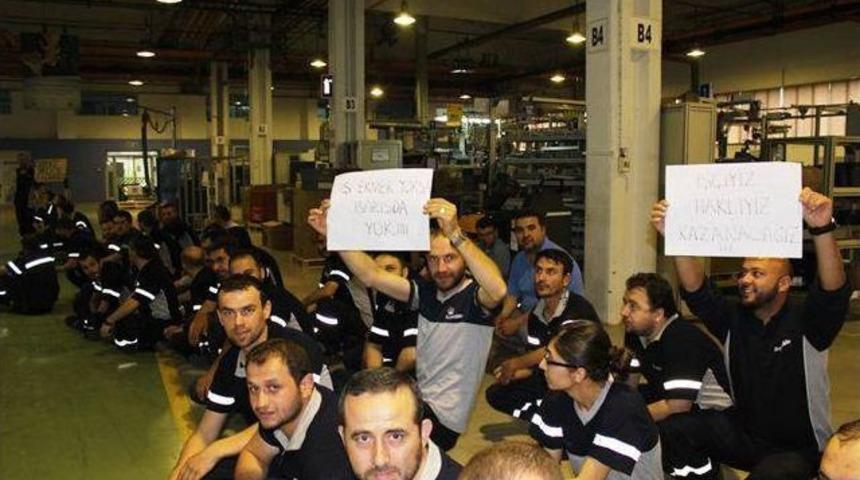 İş&ccedil;iler Sokaktaki Eylemlerini İş Yerlerine Taşıdı