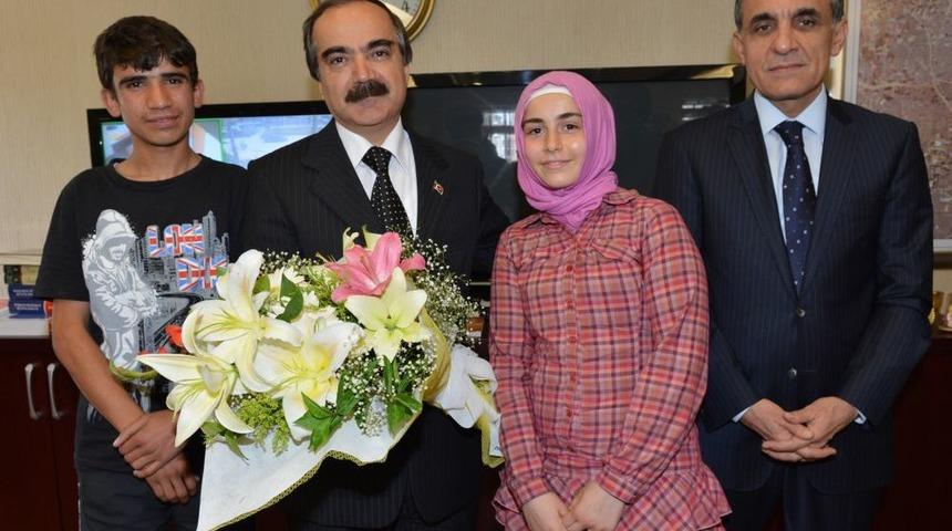 Siirtli &Ouml;ğrencilerden Vali Coş&rsquo;a Ziyaret