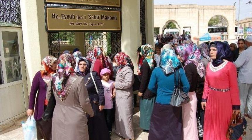 Samsatlı Bayanlar Şanlıurfa&rsquo;yı Gezdi