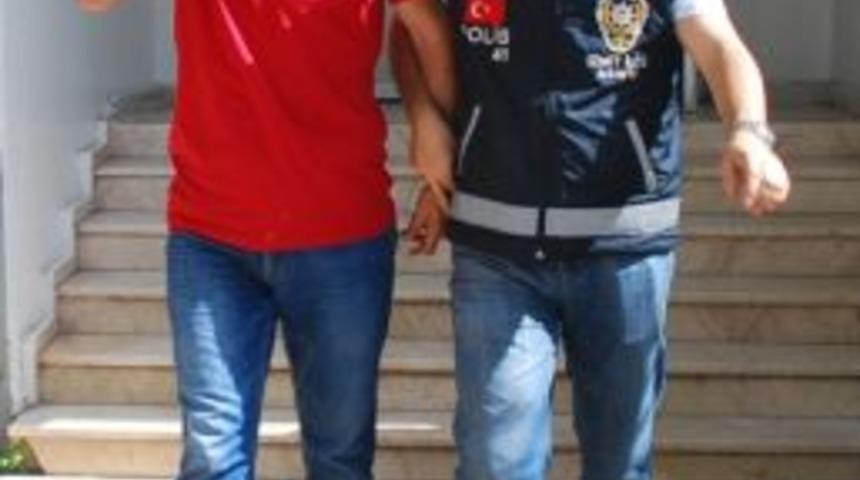 Denetimli Serbestlikten Faydalandı; Bir Şahsa Tokat Atınca Tekrar Tutuklandı