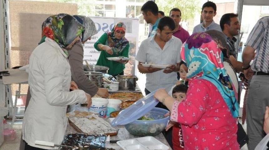 Yerk&ouml;y&rsquo;de &Ouml;ğrenciler Yararına Kermes D&uuml;zenlendi