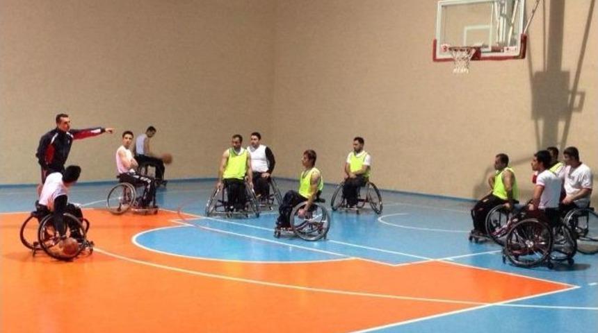 Batman Engelliler Basket Takımı Play-off İ&ccedil;in Diyarbakır'a Gitti
