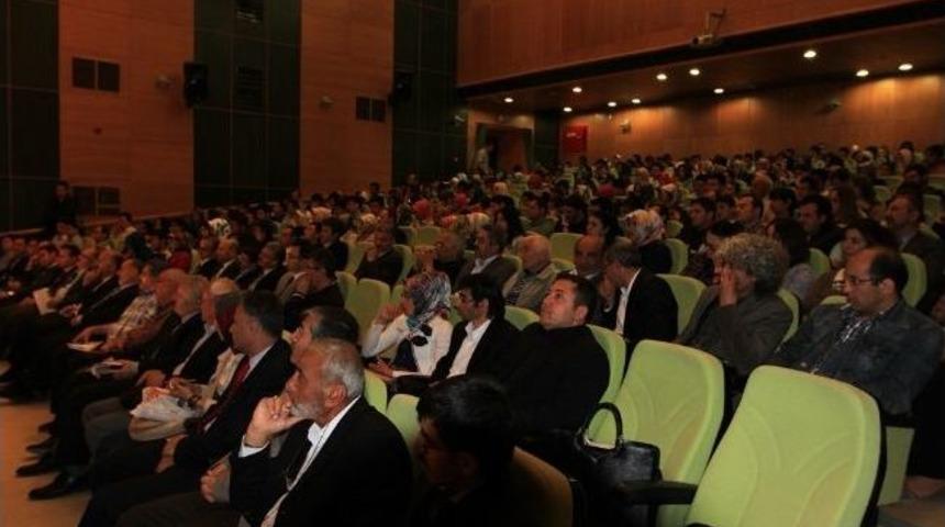 Bayburt &Uuml;niversitesi&rsquo;nden &ldquo;necip Fazıl Kısak&uuml;rek&rdquo; Paneli