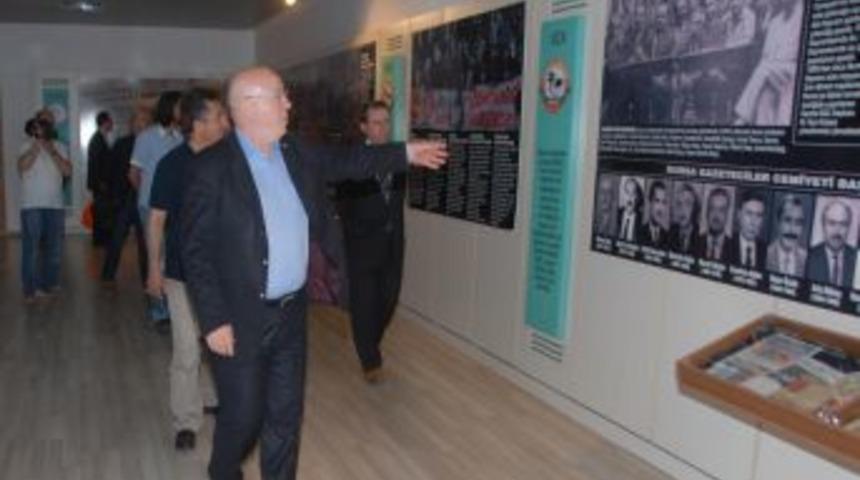 Hollandalı Gazeteciler, Bursa Basın M&uuml;zesi'ni Gezdi