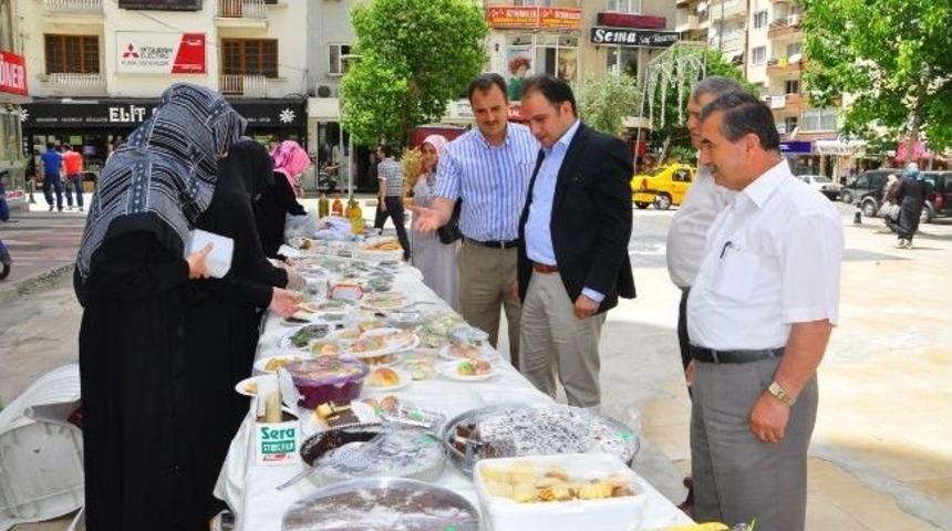 Ak Partili Baybatur&rsquo;dan Arakan&rsquo;a Destek