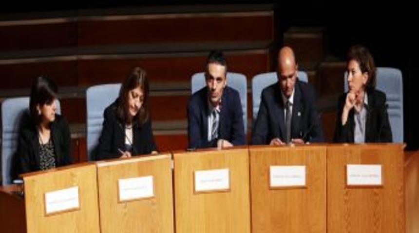 Do&ccedil;. Karaca: Giyim Tarzı Bir Kimlik G&ouml;stergesidir