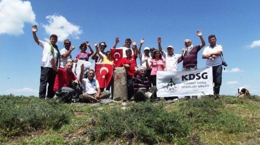 Atat&uuml;rk İ&ccedil;in Bin 343 Metreye Tırmandılar