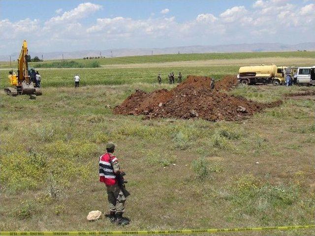 Kızıltepe de Faili Me&ccedil;hul Kazı &Ccedil;alışmaları S&uuml;r&uuml;yor 3