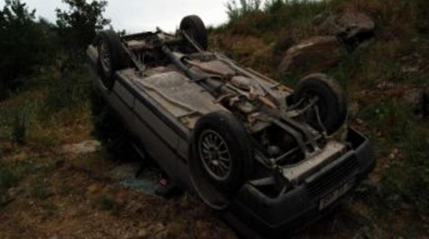 Eşme&rsquo;de Trafik Kazası İki Yaralı