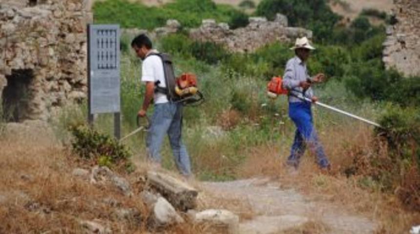 Tarihi &Ouml;ren Yerlelerinde Sezon Sonuna Kadar Temizlik &Ccedil;alışması Yapılacak