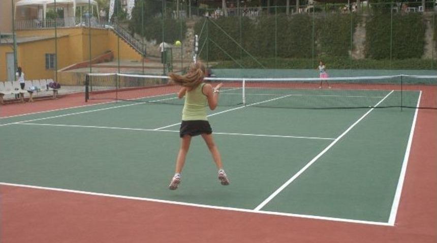 Teniste Gen&ccedil;lik Haftası Ma&ccedil;ları Tamamlandı