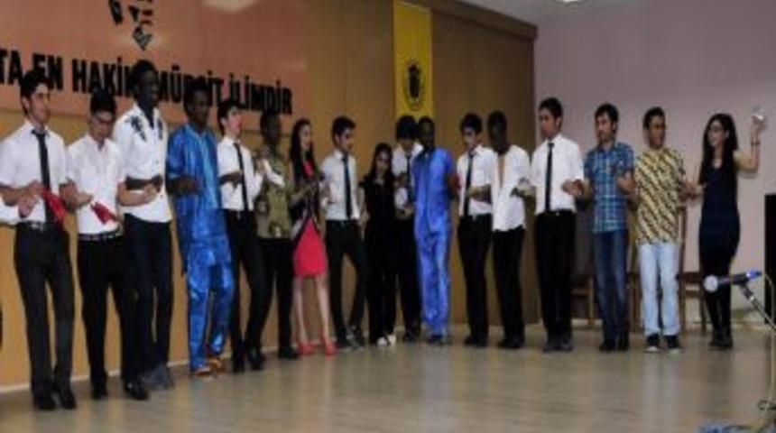 Yabancı &Ouml;ğrencilerden T&uuml;rk Dili Ş&ouml;leni