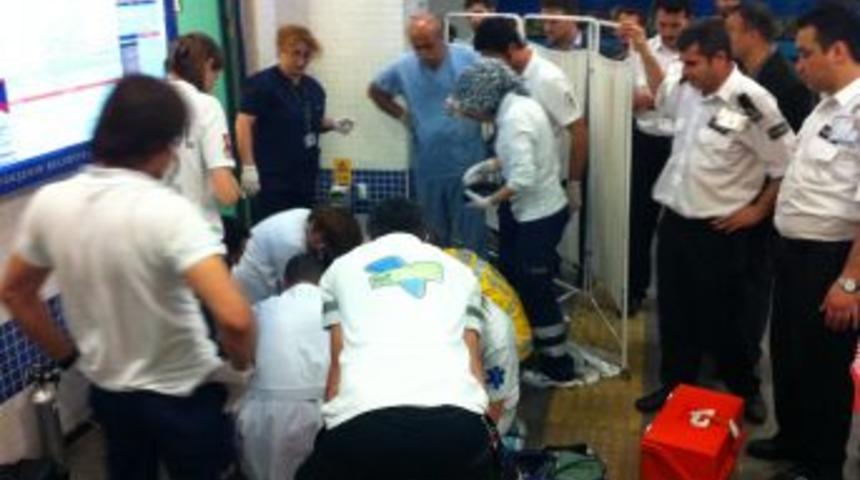 Saz &Ccedil;alarken Kalp Krizi Ge&ccedil;irerek &Ouml;ld&uuml;