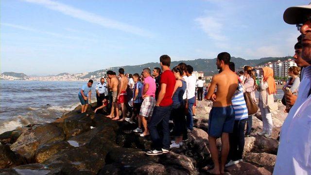 Giresun'da Denize Giren Üniversite Öğrencisi Boğuldu