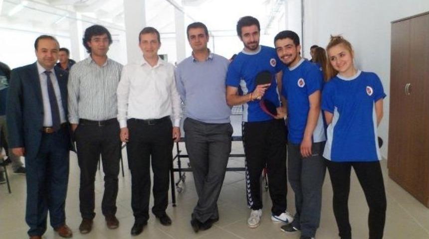 K.&uuml;.&rsquo;n&uuml;n Masa Tenisi Turnuvasına Taşk&ouml;pr&uuml; M.y.o. Ev Sahipliği Yaptı