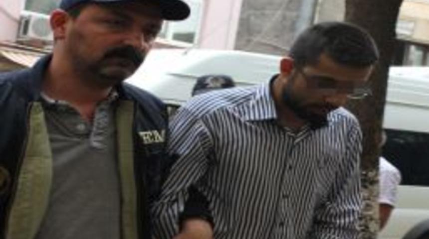 Hatay'da Bombalı Saldırı Planlayan 8 Kişi Adliyeye Getirildi