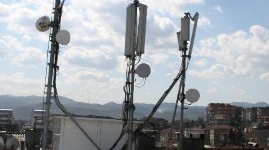 &Uuml;nye&rsquo;de 2 Baz İstasyonu Daha Kaldırıldı