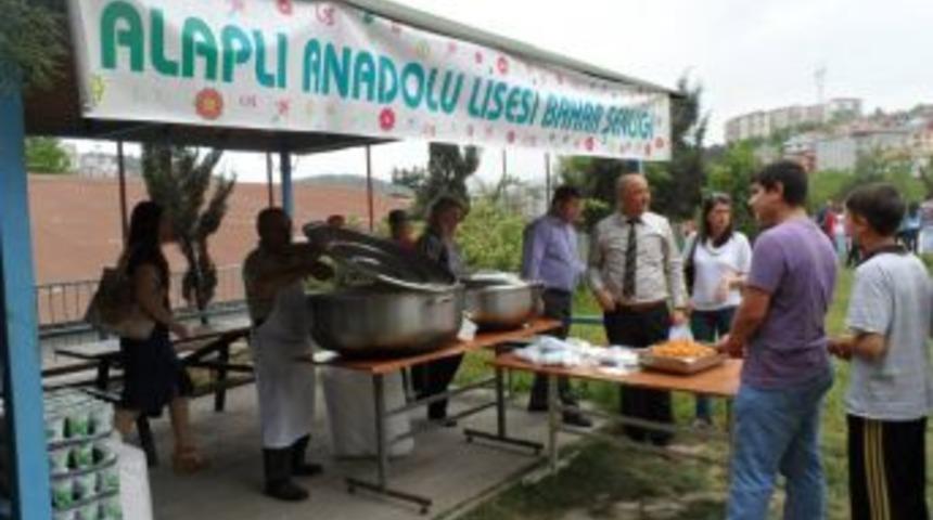 Anadolu lisesinde gen&ccedil;lik ş&ouml;leni yapıldı