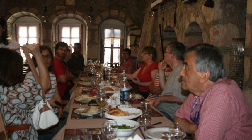 Ab Projesiyle &Uuml;nye&rsquo;yi Gezdiler