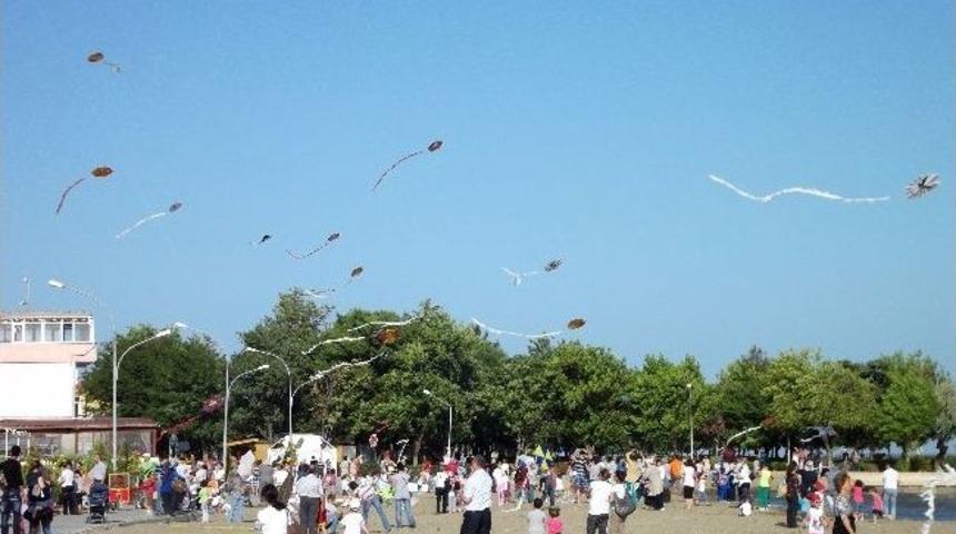 Anaokulu &Ouml;ğrencileri &ldquo;u&ccedil;urtma Şenliği&rdquo;nde Eğlendi