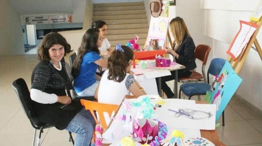 Silvan'da Engellilerden Resim Sergisi