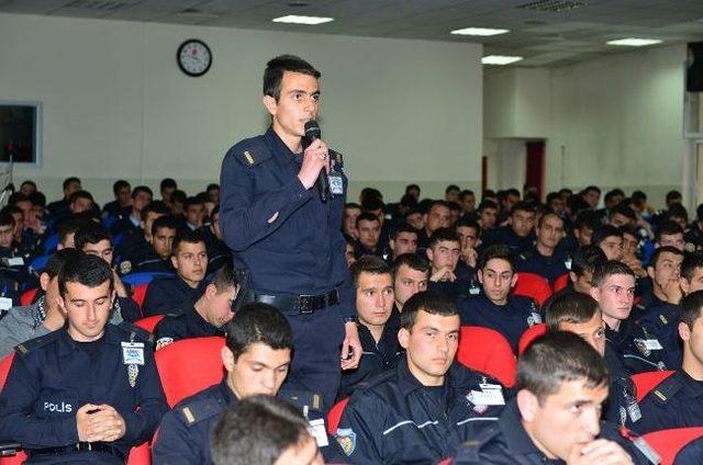 Başkan Ali Korkut, Deneyimlerini Polis Okulunda Anlattı