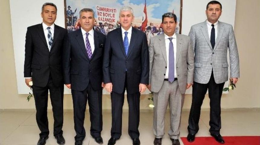 Smmmo Y&ouml;netimi Vali Erden&rsquo;i Ziyaret Etti