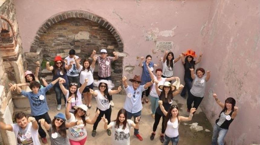 Kula Sokakları Doğa&ccedil;lama Mekanı Oldu