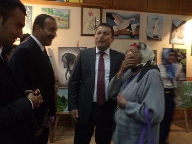 Varto Hem&rsquo;den Yılsonu Sergisi 1