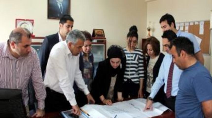 İl &Ouml;zel İdaresi, &Uuml;&ccedil; Adet Okulun İnşaat &Ccedil;alışmalarına Başladı