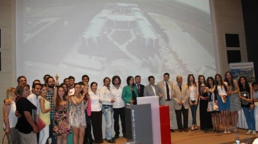 Y&ouml;r&uuml;koğlu, Juri &Uuml;yesi Oldu