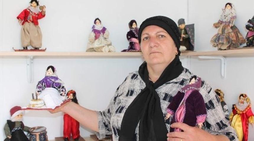 Kadın Emek Pazarında Unutulmaya Y&uuml;z Tutmuş Bebeler &Ccedil;alışması Beğeni Topluyor