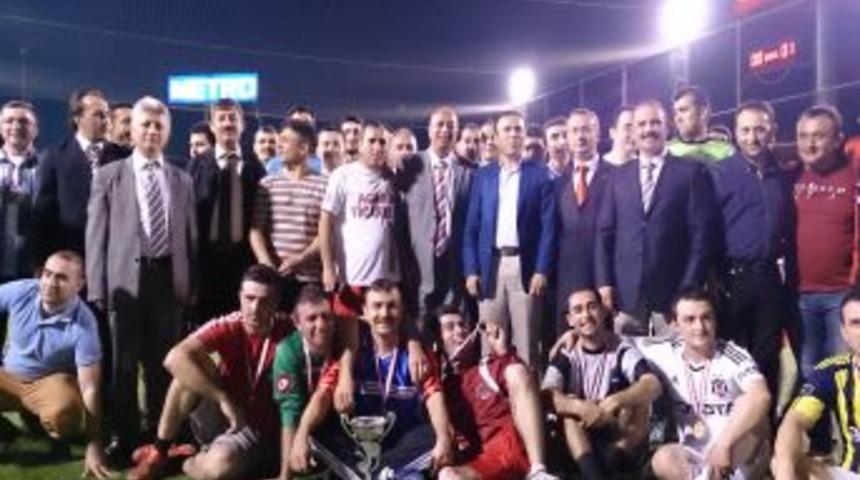 SAMED Tarafından D&uuml;zenlenen Turnuva Dostluk I&ccedil;inde Bitti