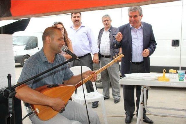 Başkan Tursun’dan Öğrencilerin Kermesine Destek