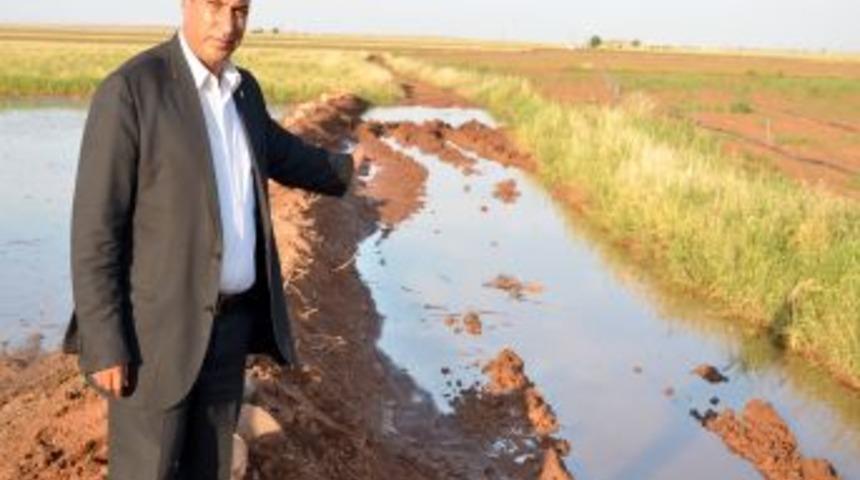 Tarlada &Ccedil;alışan 28 Yaşındaki &Ccedil;ift&ccedil;i Kalp Krizinden &Ouml;ld&uuml;