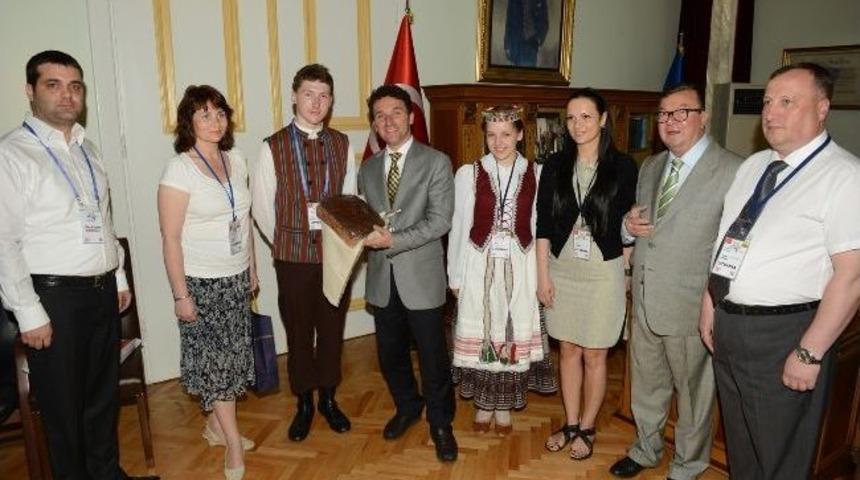 Yabancı Folklor Ekiplerinden B&uuml;y&uuml;kşehire Ziyaret