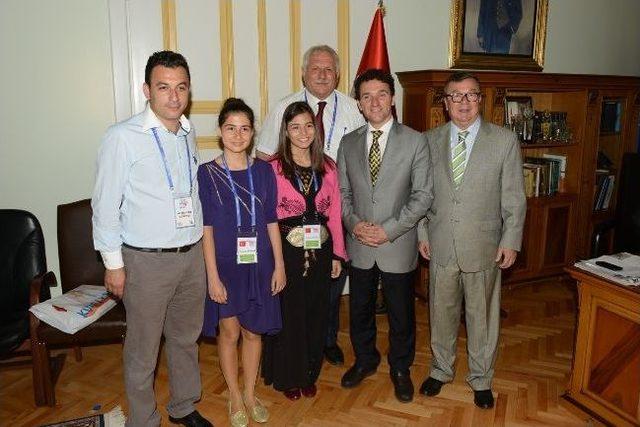 Yabancı Folklor Ekiplerinden Büyükşehire Ziyaret