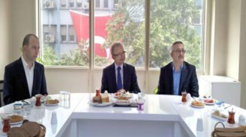 Milletvekili Candan, Iş Adamlarıyla Şehrin Sorunlarını Konuştu