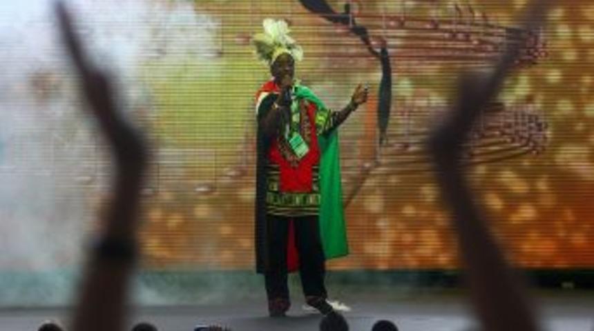 İzmir, K&uuml;lt&uuml;r Ş&ouml;leni'ne B&uuml;y&uuml;k Ilgi G&ouml;sterdi