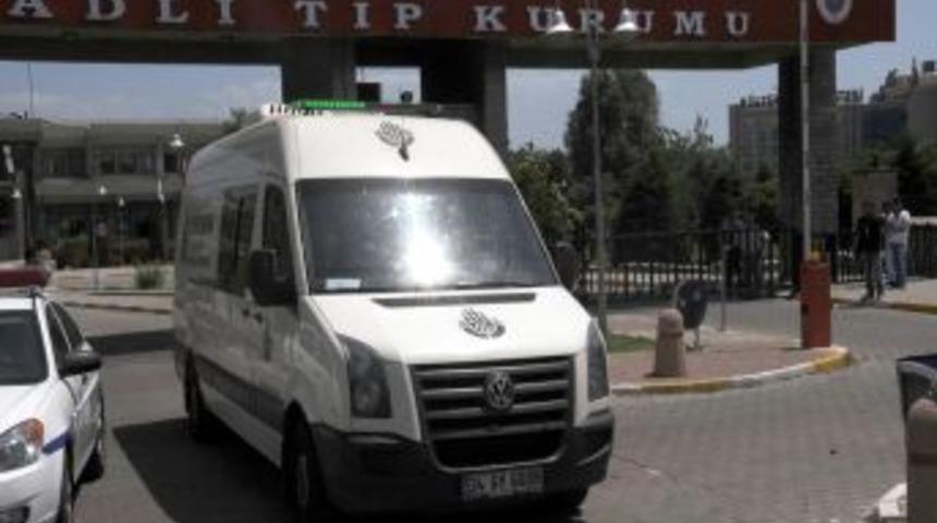 Kozakçıoğlu'nun Cenazesi Adli Tıp'tan Alındı