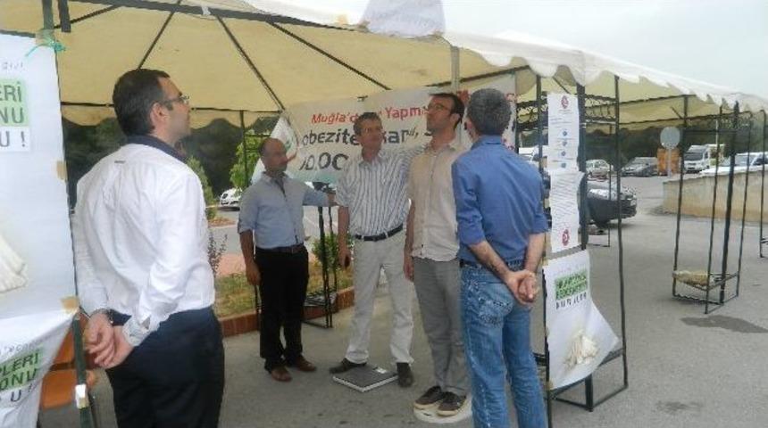 &Uuml;niversitede Obezite Testi