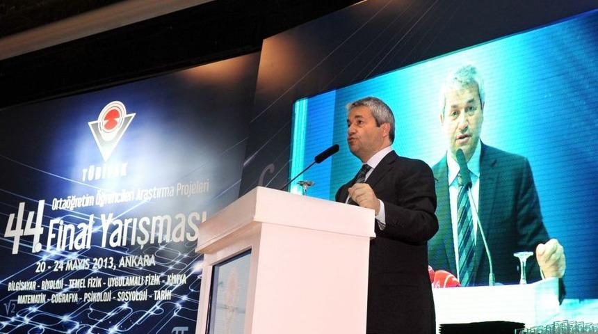 Bakan Erg&uuml;n: Her Ile 'Bilim Merkezi' Kurulacak